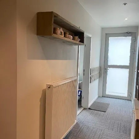 Nieuwe In Centrum Met Badkamer ! * Bruges